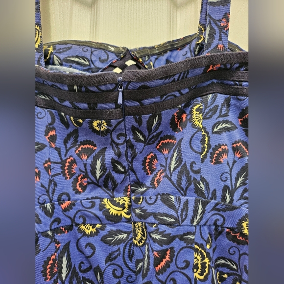 Cartoonist Capri Jumpsuit - Picture 8 of 15